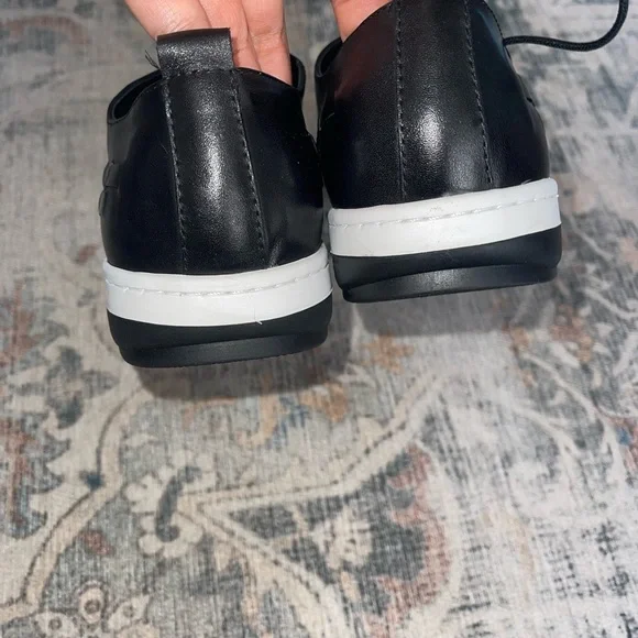 Zanzara Digital Woven Cap Toe Sneaker - Picture 6 of 9